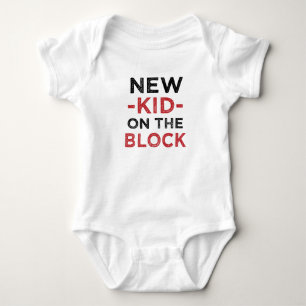 New Kid på Blockets roliga nyfödd bebis-skjorta T-shirt