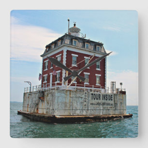 New London Ledge Lighthouse Connecticut Wall Clock Fyrkantig Klocka