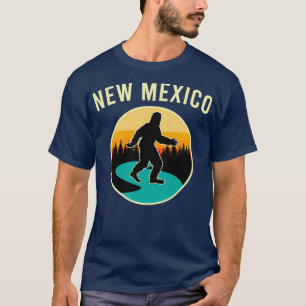 New mexico Bigfoot Hunting Sasquatch Hunter Squatc T Shirt
