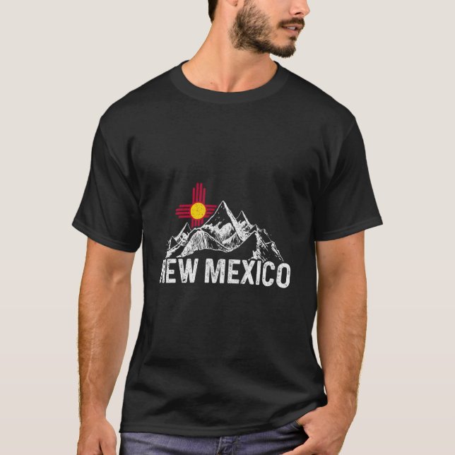 New Mexico Flag Mountains Pride New Mexican T Shirt (Framsida)