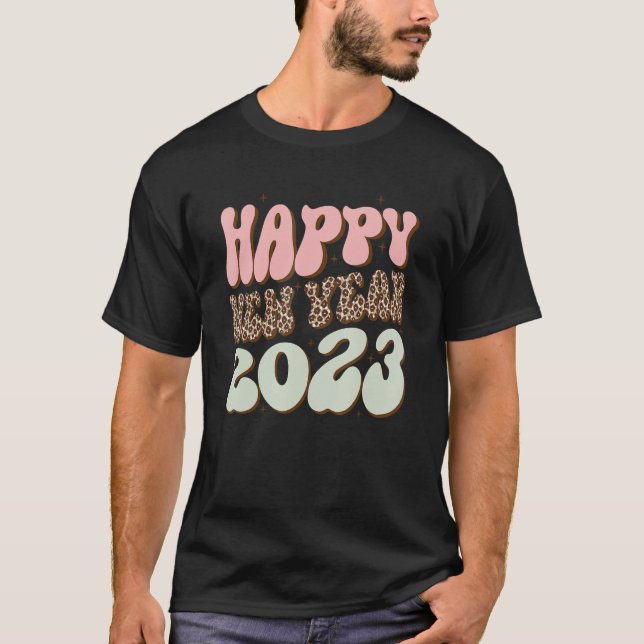New Years Eve Party Supplies Groovy Happy New Year T Shirt (Framsida)