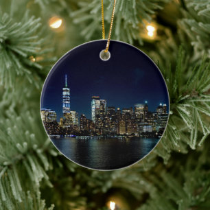 New York City Freedom Torn Skyline Julgransprydnad Keramik