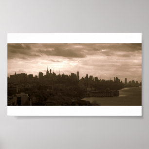 New York City horisont i Sepia tonar Poster