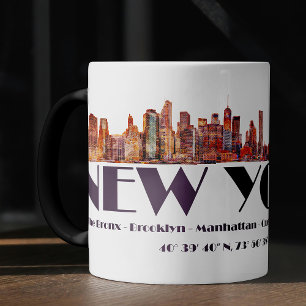 New York City Skyline. Boroughs and Coordinates Magisk Mugg
