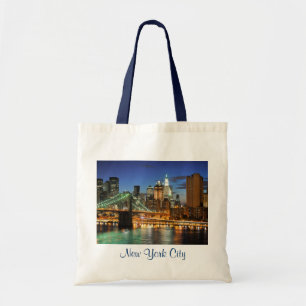 New York City Skyline på Nattens budget Tote Bag Tygkasse