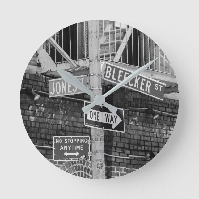 New York City Street Signs Clock Rund Klocka (Framsida)