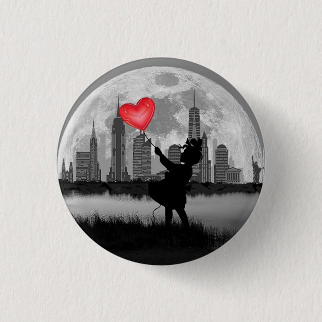 NEW YORK Full Moon Girl with Heart Balloon Button Knapp (Framsida)