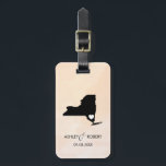 New York Karta Bröllop Luggage Tag, Gift Bagagebricka<br><div class="desc">Dessa statliga bagagetaggar gör perfektens bröllop-märkre eller välkomna säckars märkre. Koppla den till din gåva i stället för en typisk papper märkre, och de kan använda den i månader och år till komen. Märkrna har en persikofärgad vattenfärgsbakgrund. Om du vill ha ställe i hjärtat på platsen bröllop användor du alternativet...</div>