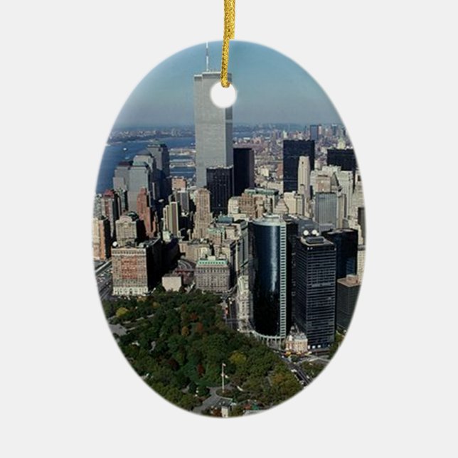 New York minnessakprydnaden för tvillingbröder NYC Julgransprydnad Keramik (Framsidan)