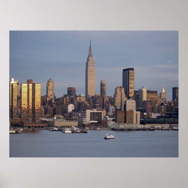 New York Skyline vid Dusk Poster (Framsidan)