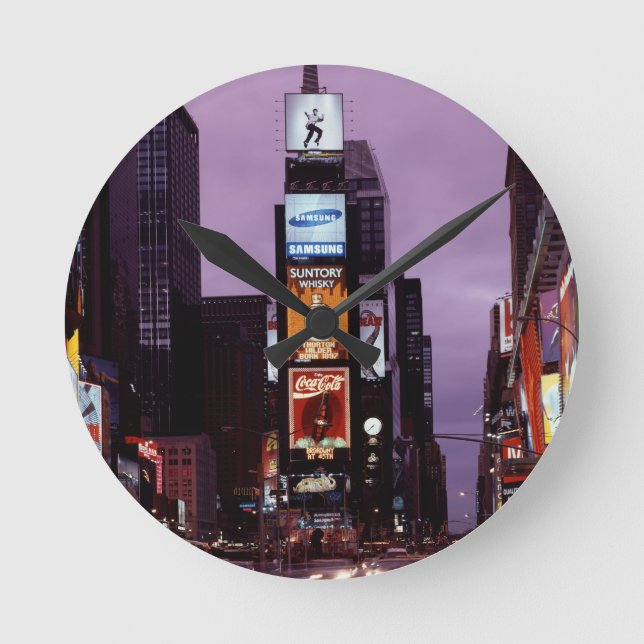 New York Times Square trafik på natten Rund Klocka (Framsida)