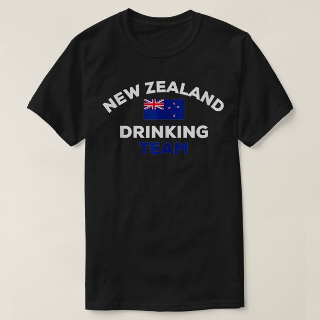 New Zealand Drinking Team Flagga Funny Beer Party  T Shirt (Design framsida)