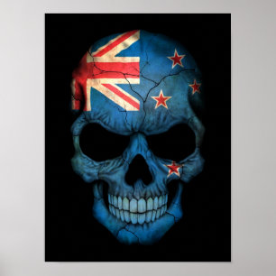 New Zealand Flagga Skull on Black Poster