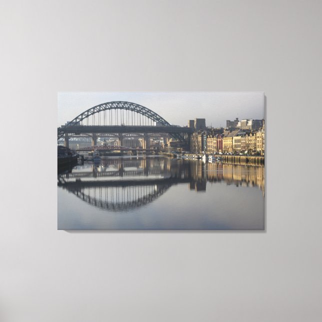 Newcastle Quayside & Tyne Bridge Canvastryck (Framsida)