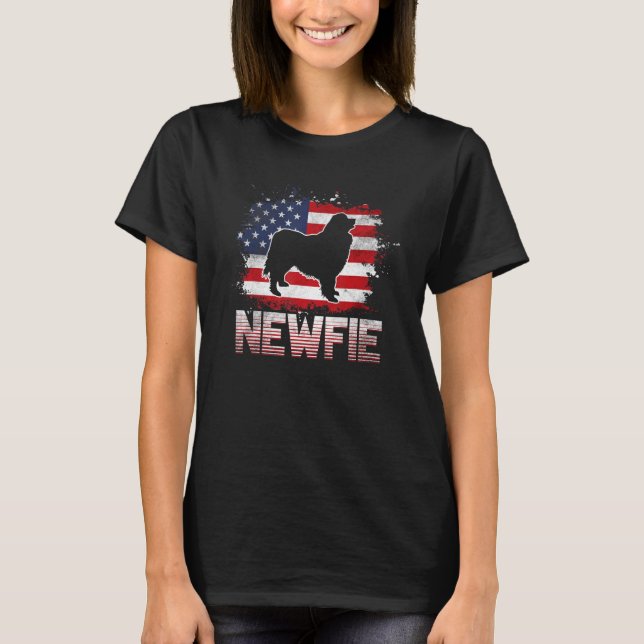 Newfie Hund USA flagga Newfoundland 1 T Shirt (Framsida)