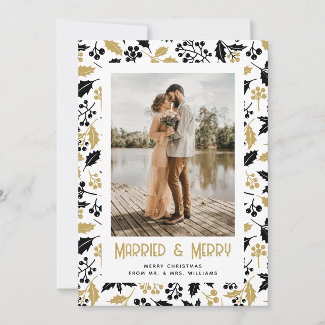 Newlywed Black Gold Holly Berries Photo Christmas Julkort (Framsida)