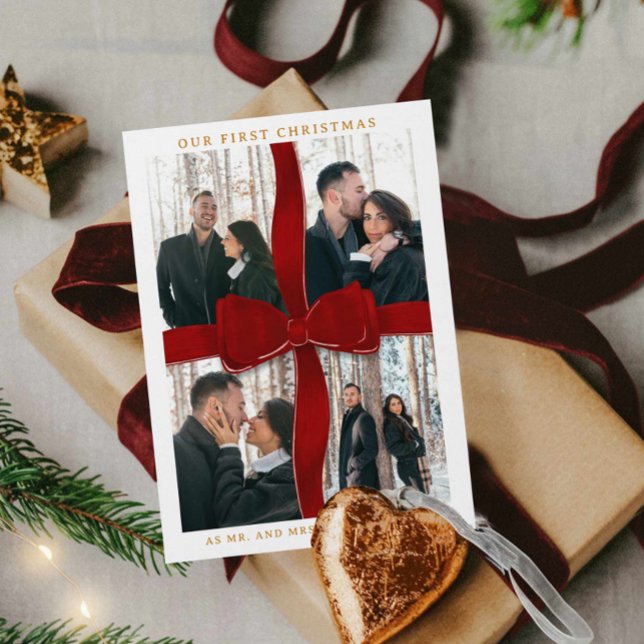 Newlywed Our First Christmas Red Bow Photo Holiday Inbjudningar (Red Bow Our First Christmas as Mr and mrs greeting card)