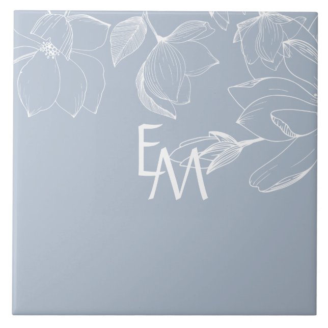 NEWLYWEDS GIFTS Dusty Blue White Magnolia MONOGRAM Kakelplatta (Framsidan)