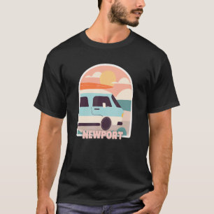 Newport Beach Retro Pastel Färg Sol & Surfing Va T Shirt