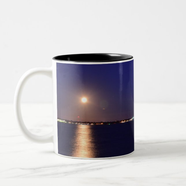 Newport Bridge Full Moon Tvåtons Kaffemugg (Vänster)