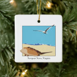 Newport News, VA Horseshoe Crab Fiskmås Beach Julgransprydnad Keramik<br><div class="desc">Ornament med en tvådimensionell Horseshoe Crab med havsgull bild som flyger över stranden med vågar. Datum Anpassade på baksidan. Newport News,  Virginia på framsidan i Baskerville Font</div>