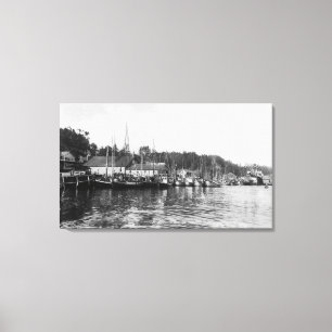 Newport Oregon strand beskådar av fiskeflotta Canvastryck