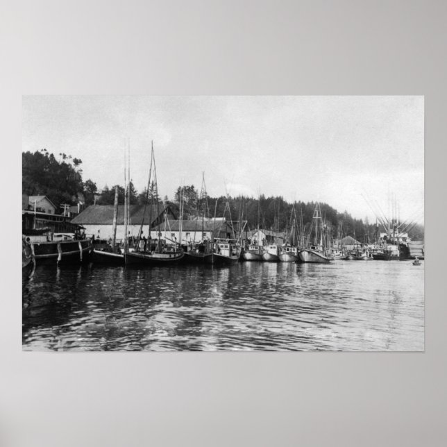 Newport, Oregon Waterfront View of Fishing Fleet Poster (Framsidan)