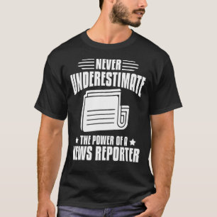 News Reporter Microphone Camera Intervjuer 4 T Shirt