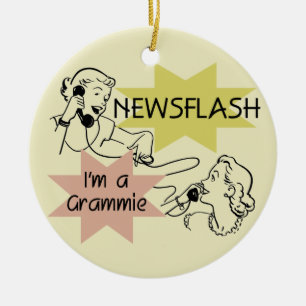 Newsflash mig förmiddag en Grammie T-tröja och Julgransprydnad Keramik