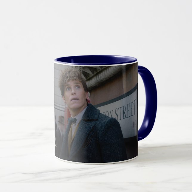NEWT SCAMANDER™ i London Photo Mugg (Framsida höger)