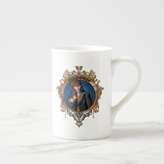 NEWT SCAMANDER™ Porträtt Benporslin Mugg (Höger)
