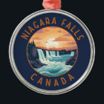 Niagara Falls Canada Retro Distress Circle Julgransprydnad Metall<br><div class="desc">Niagara Falls i en vektorkonst stil. På den westerna kusten vid Niagarafloden förbises Horseshoe Falls,  den mest expansiva delen av kaskaderna.</div>