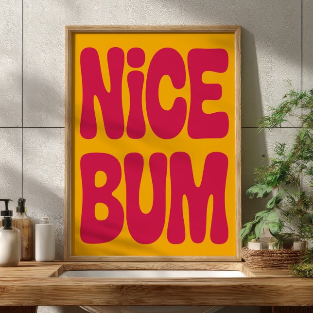 NICE BUM Funny Bathroom Humor Retro Minimalist  Poster (Skapare uppladdad)
