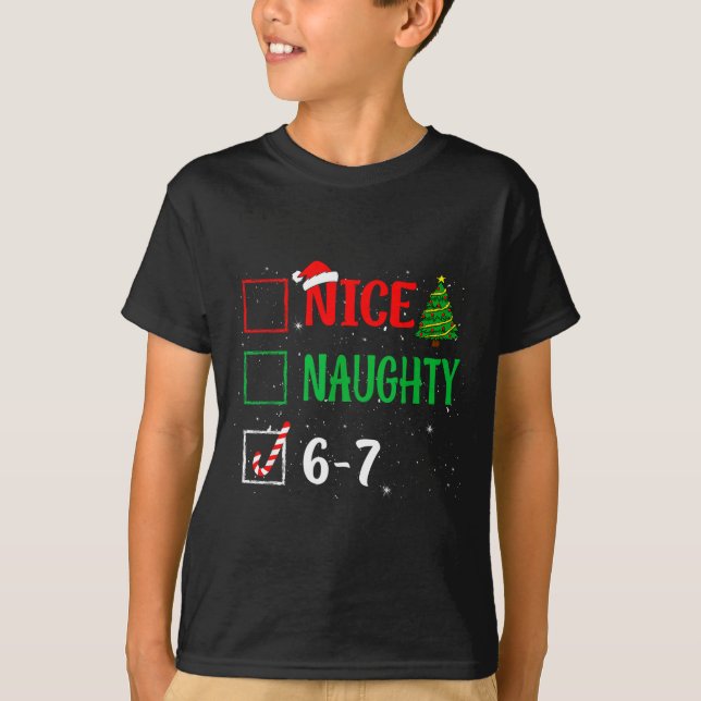 Nice Naughty 67 Funny Christmas Brainrot Six Seven T Shirt (Framsida)