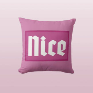 Nice Pink Box Typography Throw Pillow Kudde