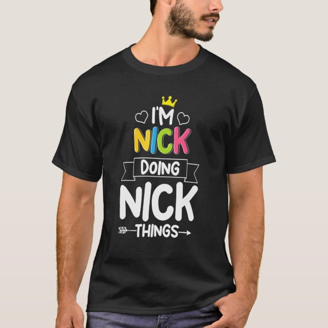 Nick Doing Nick Sak Birthday, Joke Qu T Shirt (Framsida)