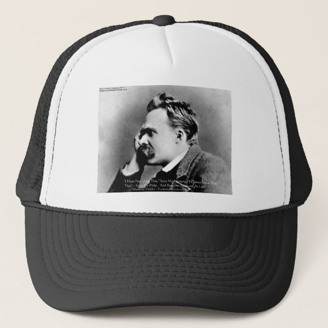 Nietzsche "Pride Vs Memory" Wisdom Quote Gifts/Tee Keps (Framsida)