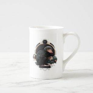 NIFFLER™s Art nouveau Porträtt Benporslin Mugg