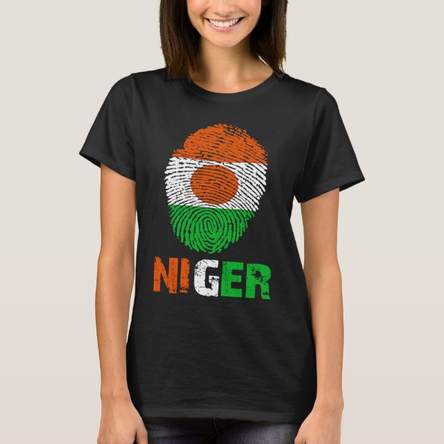 Niger Finger Skriv ut Flagga I Kärlek Niger Travel T Shirt (Framsida)