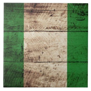 Nigeria flagga på gammalt Wood korn Kakelplatta