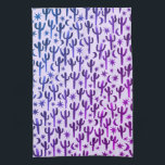 Night Desert Saguaro Cacti Mönster Watercolor Kökshandduk<br><div class="desc">Torka av köket med den här lila och blå vattenfärgshandduken. Gör en underbar husuppvärmning eller en bröllop-gåva! Du kan anpassa den och även lägga till text. Kolla min butik för mycket mer färg och mönster!</div>