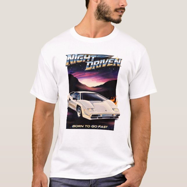 Night Driver – Born to Go Fast 80s Neon Supercar D T Shirt (Framsida)