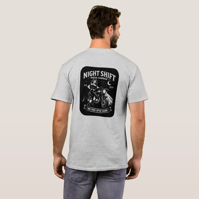 Night Shift Motorcycle Garage Pin Up Style T-Shirt (Hel baksida)