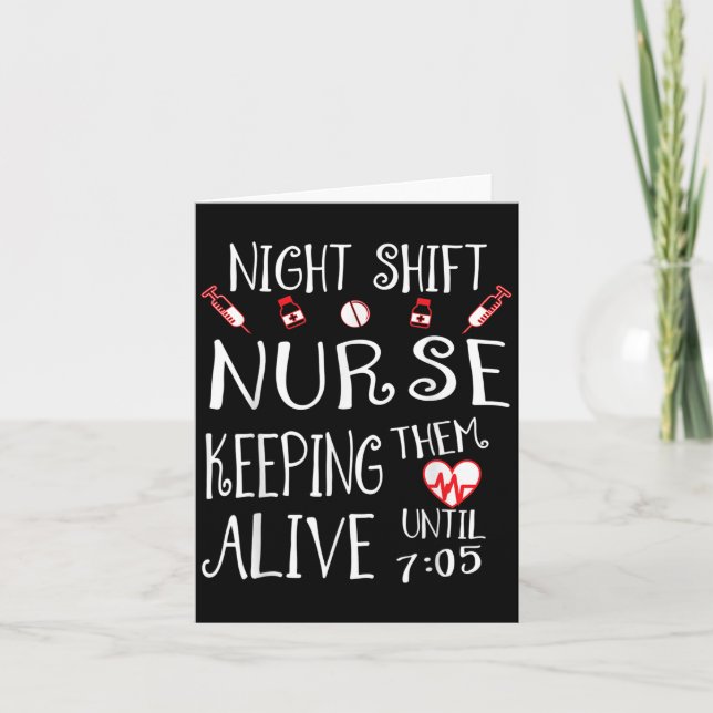 Night Shift Nurse Funny Nursing Hostal Funny Rn Qu Kort (Framsida)