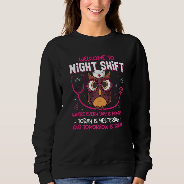 Night Shift Nurse Owls  Nursing RN LPN CNA Women   T Shirt (Framsida)