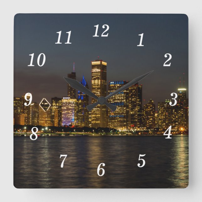 Night Skyline Chicago Pano Wall Clock Fyrkantig Klocka (Framsida)