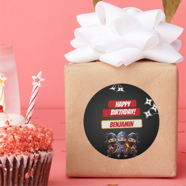 Nina Birthday Runt Klistermärke (Part)