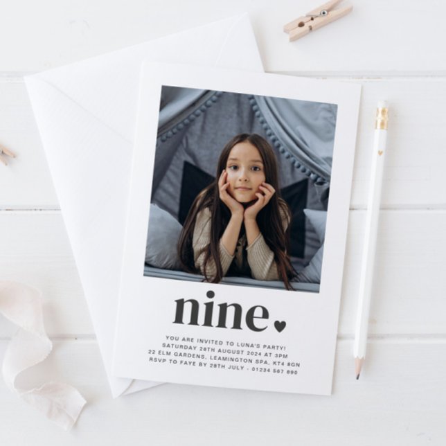 Nine Heart - Square Photo Birthday-inbjudan Inbjudningar (Skapare uppladdad)