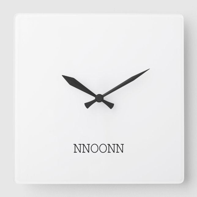 NINGEN ENKEL LOGOTYP WALL CLOCK FYRKANTIG KLOCKA (Framsida)
