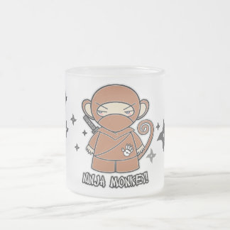 Ninja apa! Med den Shurikens muggen Frostad Glasmugg